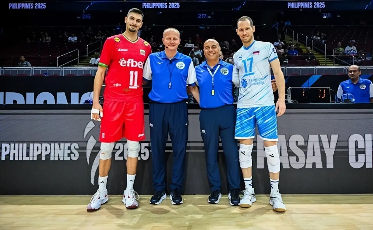 两局的斯洛, 输掉第一局, 三支球队分