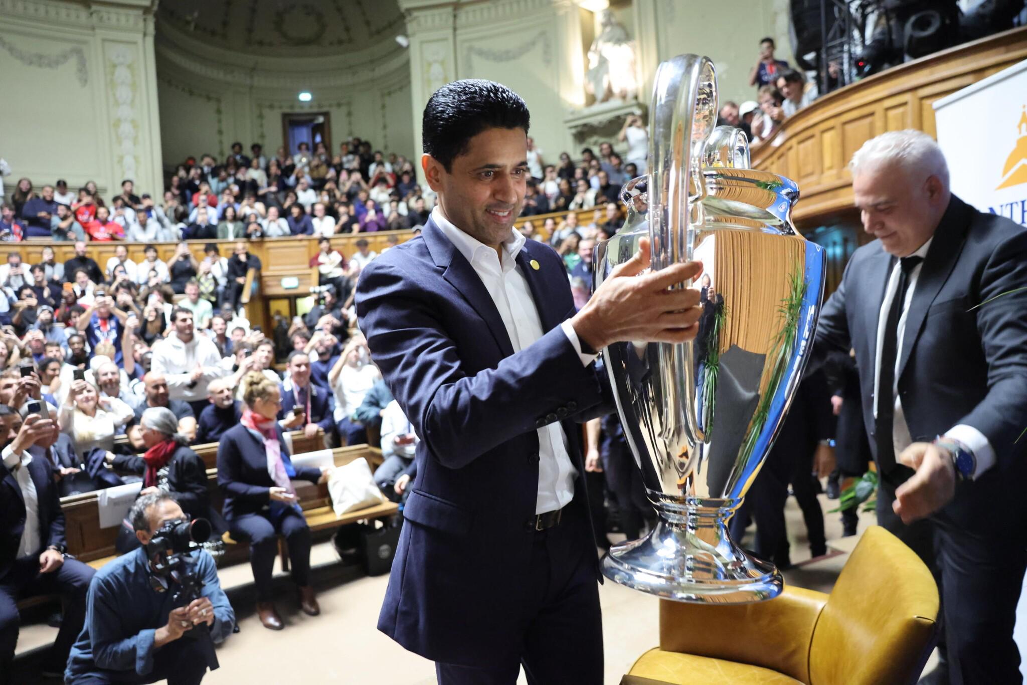 工作, 我们引入了