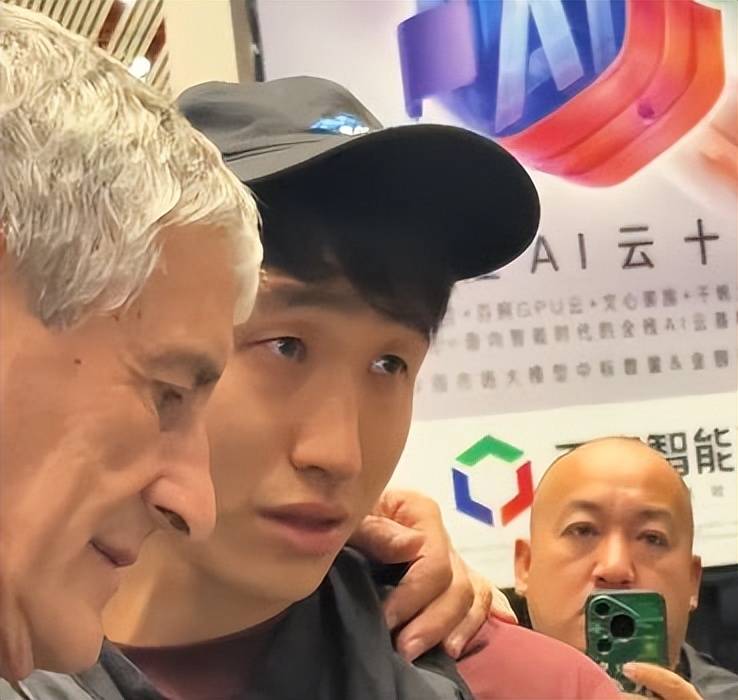 两个球员为, 不过只有两